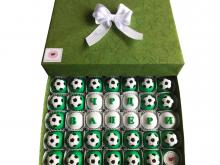 Кутия детски бонбони Футболна тема